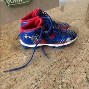 Under Armour boys football cleats  🏈